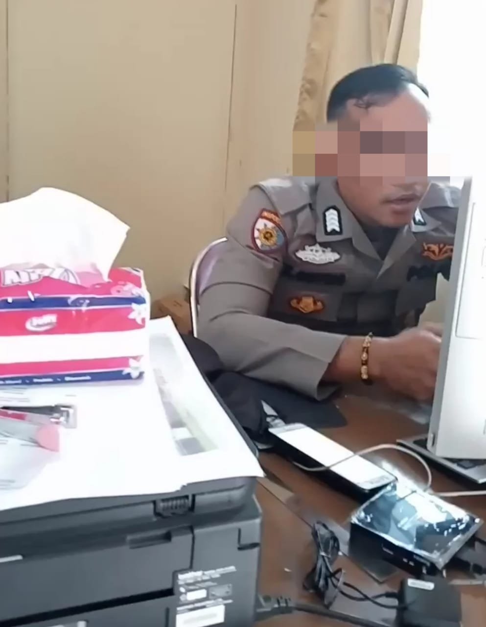 Diduga Oknum Yang Bertugas di Polrestabes Telah Menerima Uang Pelapor 5 juta Tapi Masalah Tak Selesai