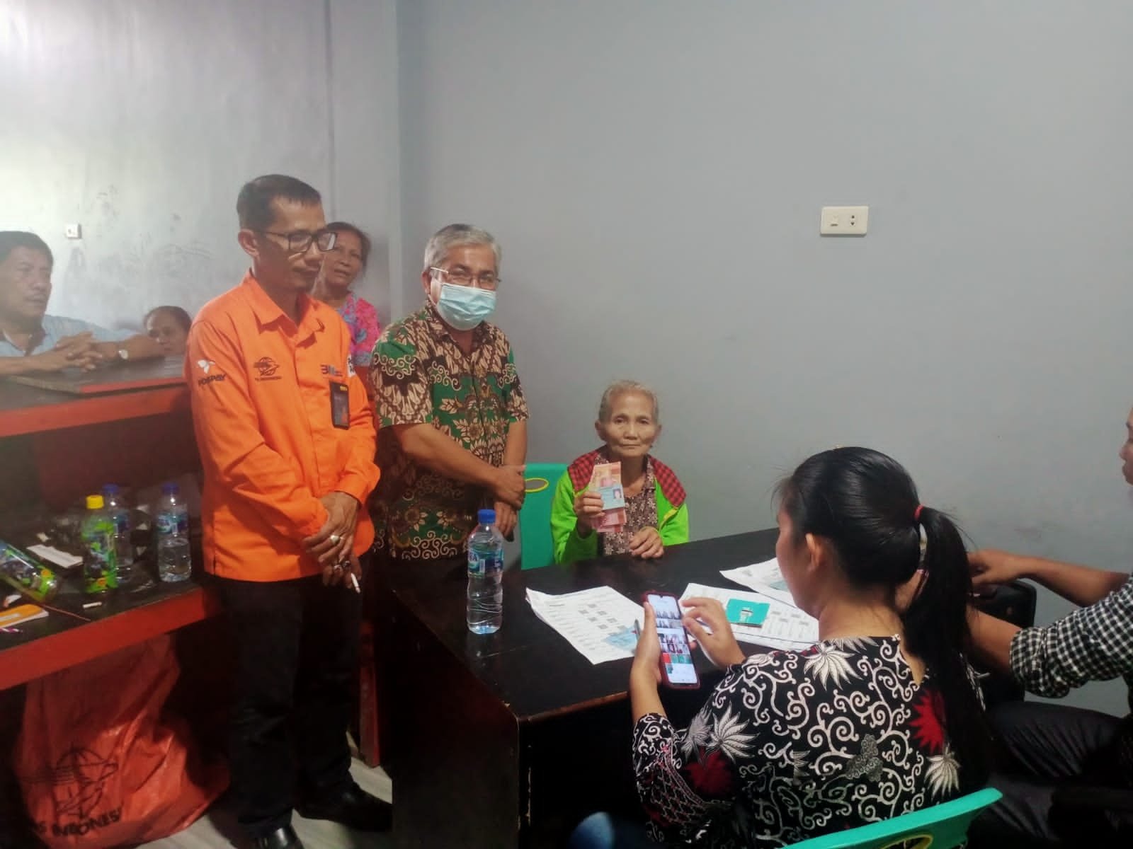 Warga Penerima Manfaat Di Kabupaten Nias Utara Berterimakasih Adanya BSS Dan BLT BBM.
