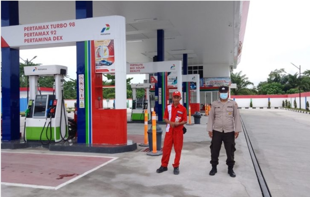 Pesonel Polres Deli Serdang Monitoring Ketersediaan BBM di Setiap SPBU