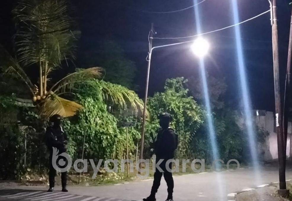 TIBA TIBA TERJADI LEDAKAN DI ASRAMA POLISI GROGOL INDAH SUKOHARJO,POLISI TEMUKAN KARDUS PAKET WRNA COKLAT