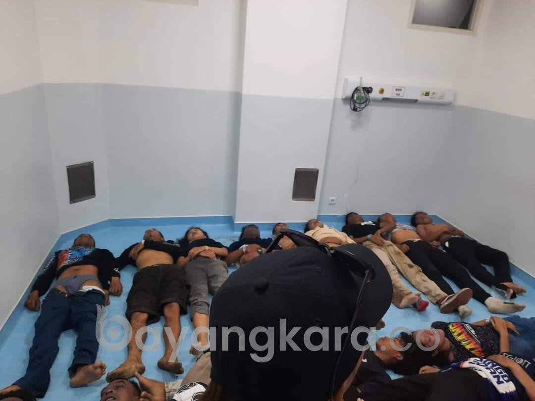 Tragedi Pasca Laga Arema vs Persebaya Korban Bertambah Menjadi 131 Orang.
