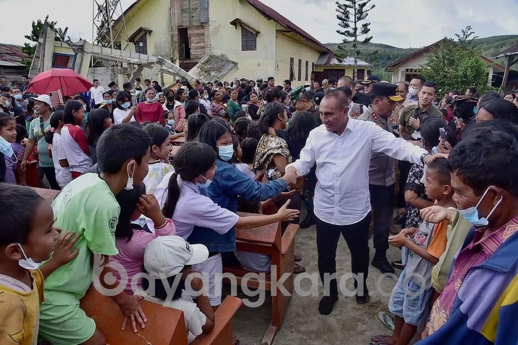 Gubsu, Edy Rahmayadi Serahkan Bantuan Kepada Korban Gempa Melalui Pemkab Tapanuli Utara. 