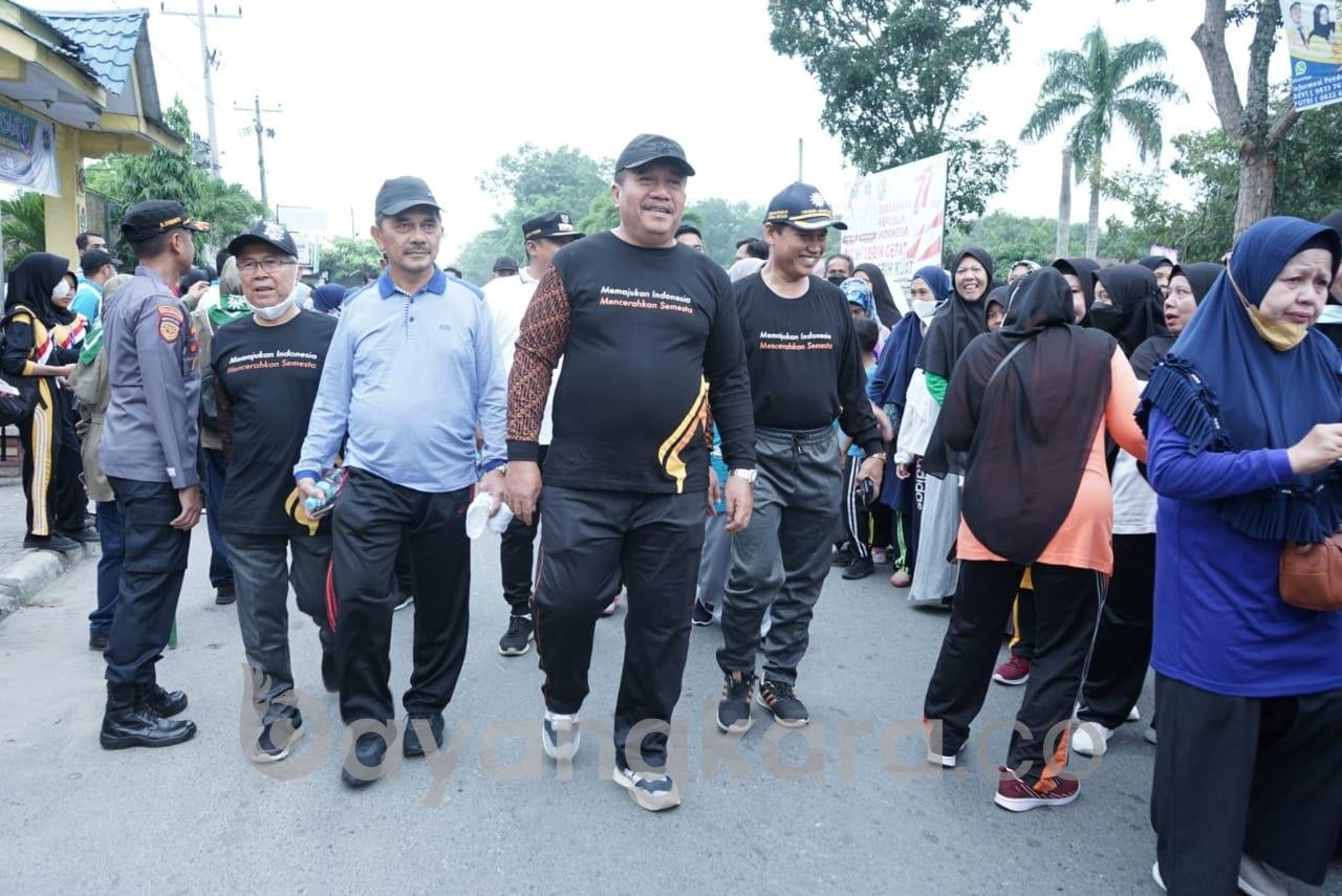 Wakil Bupati Lepas Gerak Jalan Sehat PD Muhammadiyah
