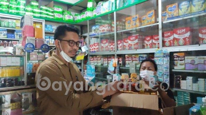 Kadis Kesehatan Sergai Tinjau Apotek terkait Kasus Gagal Ginjal, Pastikan Sirup Anak Tak Diedarkan