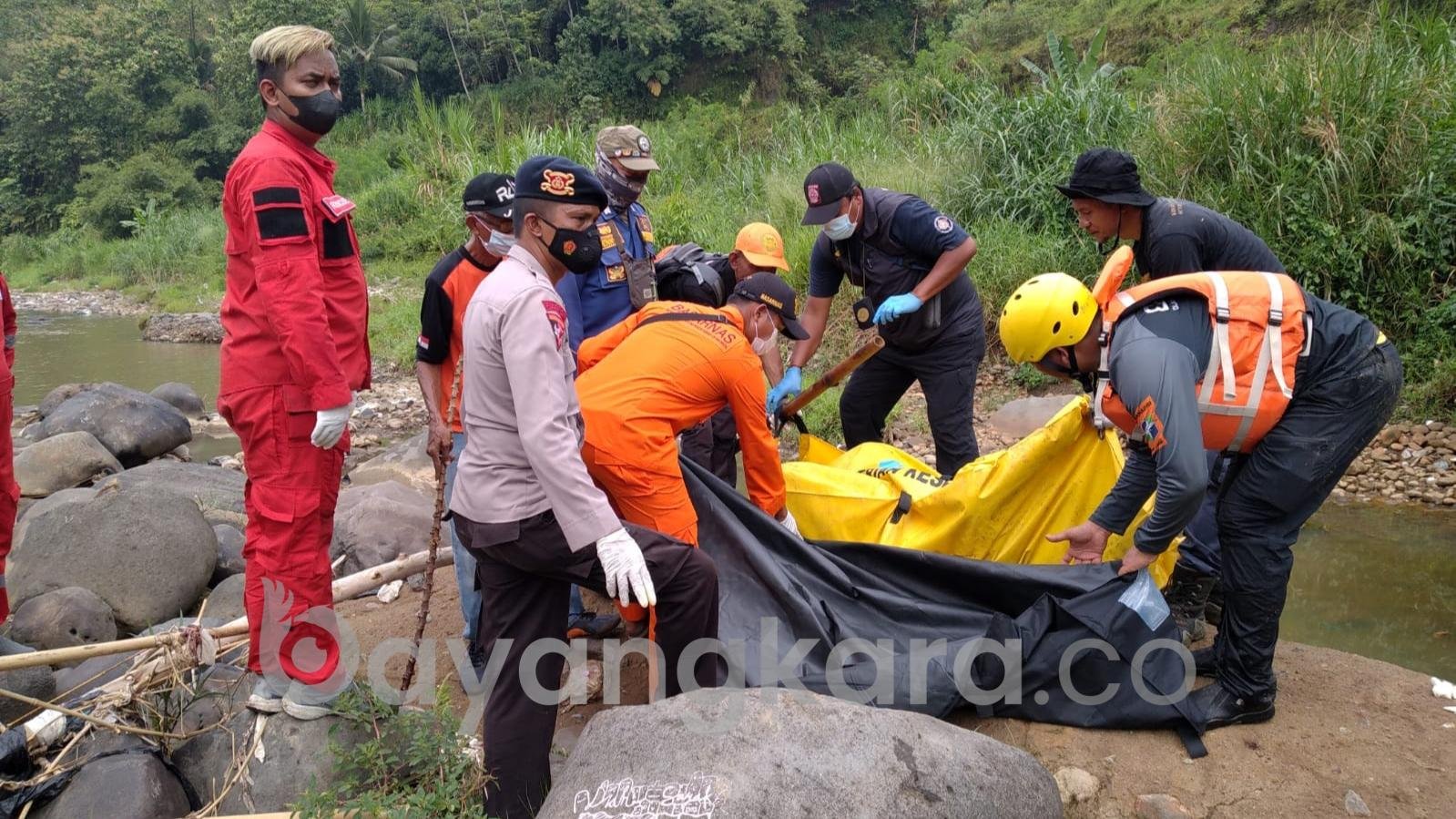 Jenazah Driver Ojol Lompat ke Sungai Citarum Suda  Ditemukan