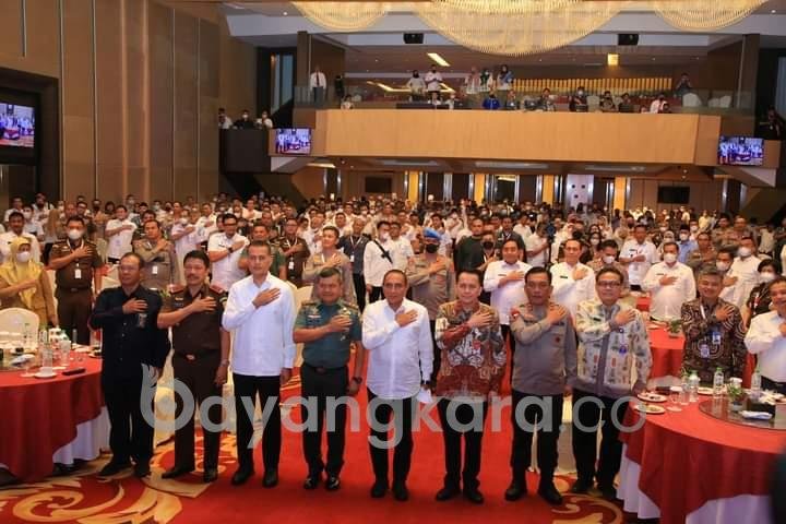 Bupati Labura Hadiri Rakor Evaluasi Penyerapan Anggaran APBD Dan Dampak Inflasi Seluruh Kepala Daerah Di Sumut
