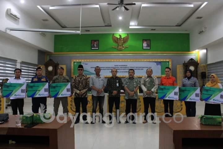 Pemerintah Kabupaten Labuhanbatu Berkomitmen Mendukung Program Pemerintah Pusat Terhadap Perlindungan Jaminan Sosial Ketenagakerjaan.