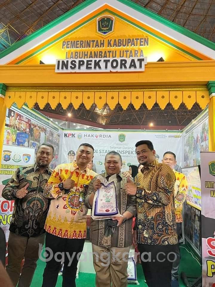 Bersama Sekda Muhammad Suib, S.Pd., M.M.,Bupati Labura Hadiri Peringatan Hari Anti Korupsi Sedunia. 