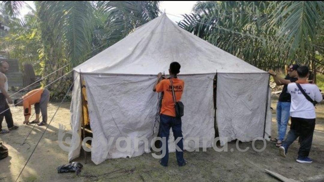 Pemkab Asahan Bersama TNI Dirikan  Tenda Darurat untuk Pengungsi Korban Banjir