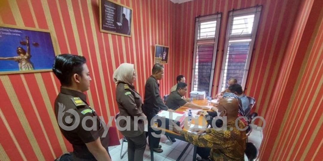 Kasus Penipuan, Eks Ketua DPRD Jabar Dijebloskan ke Rutan Kebonwaru