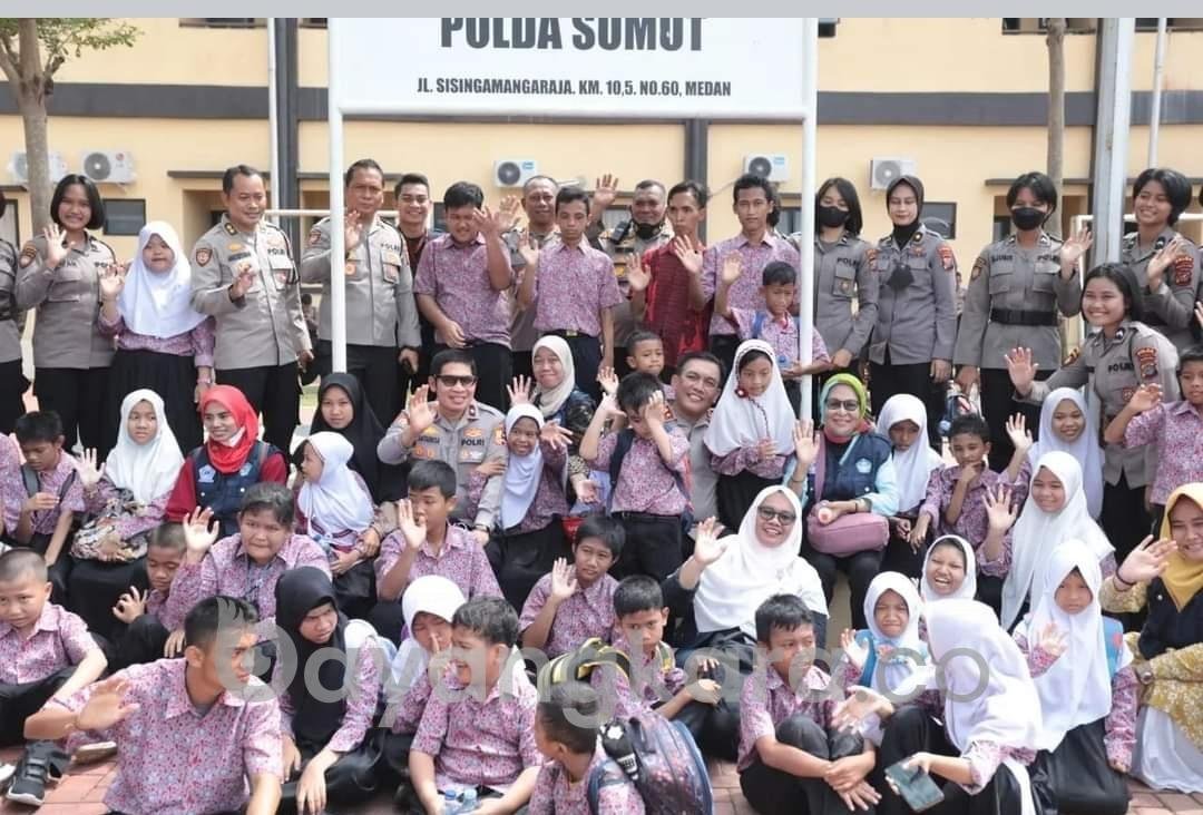 Kapolda Sumut Ajak Anak SLB Bermain di Taman Sabhara