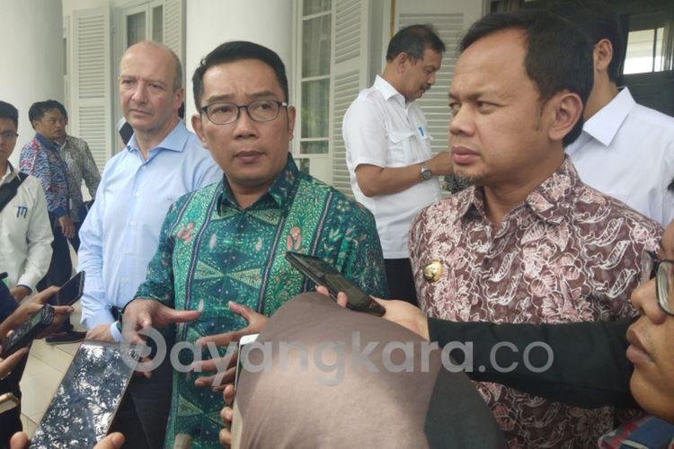 RIDWAN KAMIL AKAN TEMUI PWNU JABAR PRIHAL ANGGARAN RP 1TRILIUN