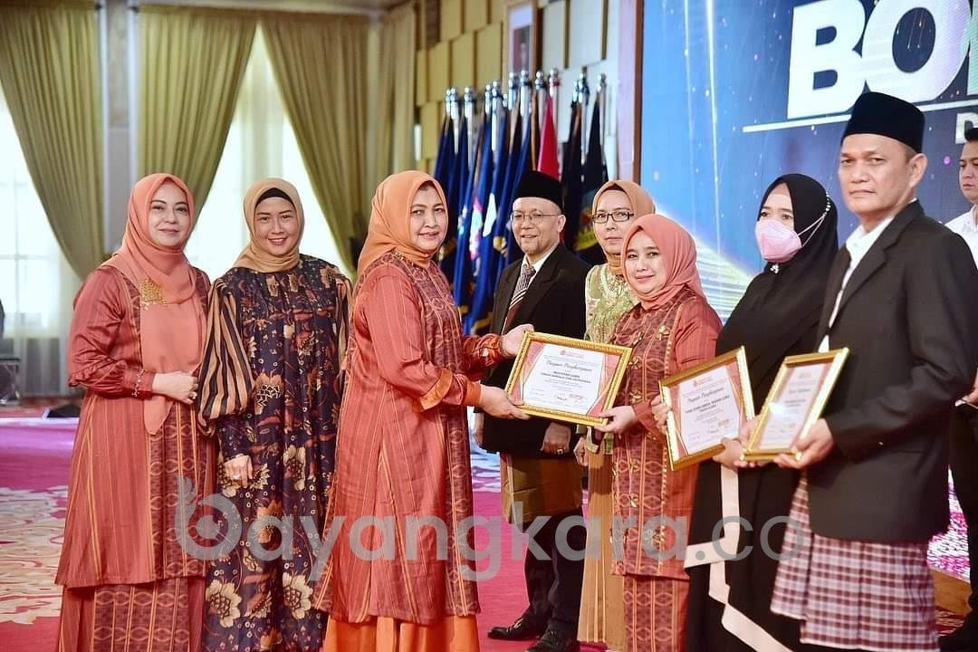 Ketua Tim PKK Nawal Lubis Hadiri Acara Milad V Perhimpunan Boru Lubis (PBL) tahun 2022 di Aula Tengku Rizal Nurdin.