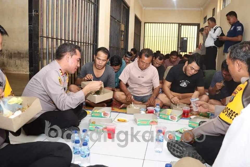 Natal Penuh Makna, AKBP Jose D.C. Fernandes, S.I.K. Rayakan Natal dengan Tahanan.