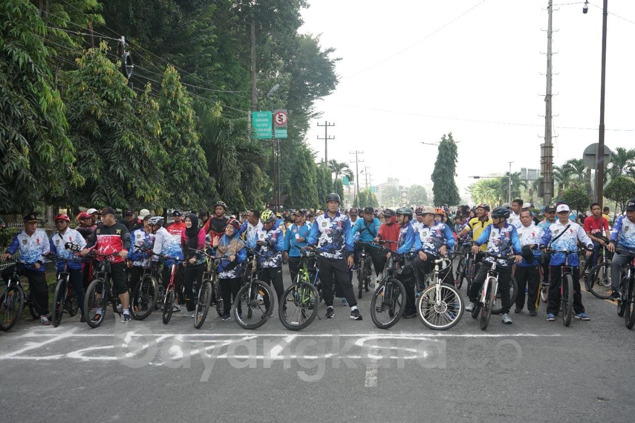 Bupati dan Forkopimda Asahan Lepas Peserta Gowes Bersama Guru Asahan