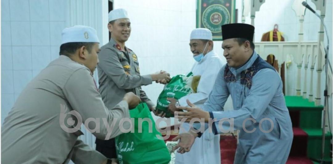 Wakapolda Sumut Safari Subuh Berjamaah di Mesjid Al-Ikhlas, Kecamatan Medan Selayang
