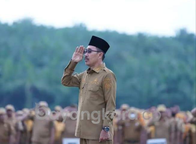Bupati Labusel H. Edimin pimpin apel gabungan perdana awal tahun 2023