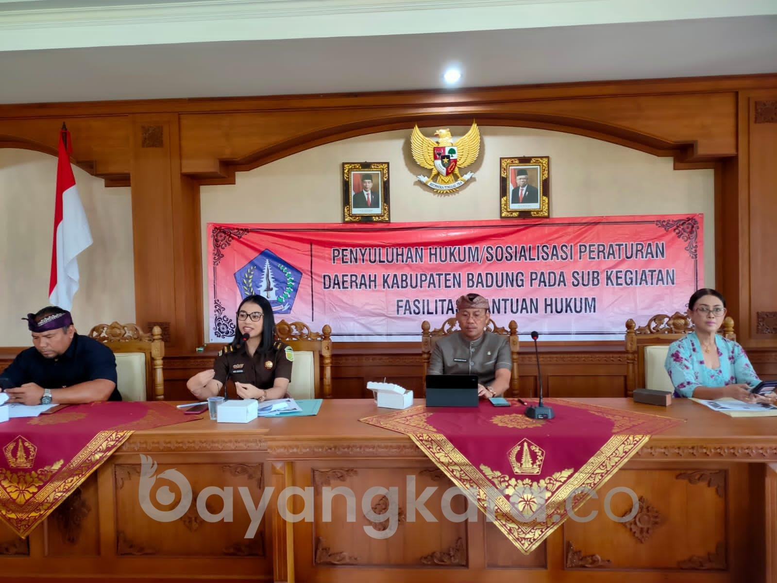 JAMIN HAK WARGA NEGARA TERHADAP KEADILAN DAN KESAMAAN DI HADAPAN HUKUM, KANWIL KEMENKUMHAM BALI BERIKAN MATERI TERKAIT UU NO.16 TAHUN 2011 TENTANG BANTUAN HUKUM
