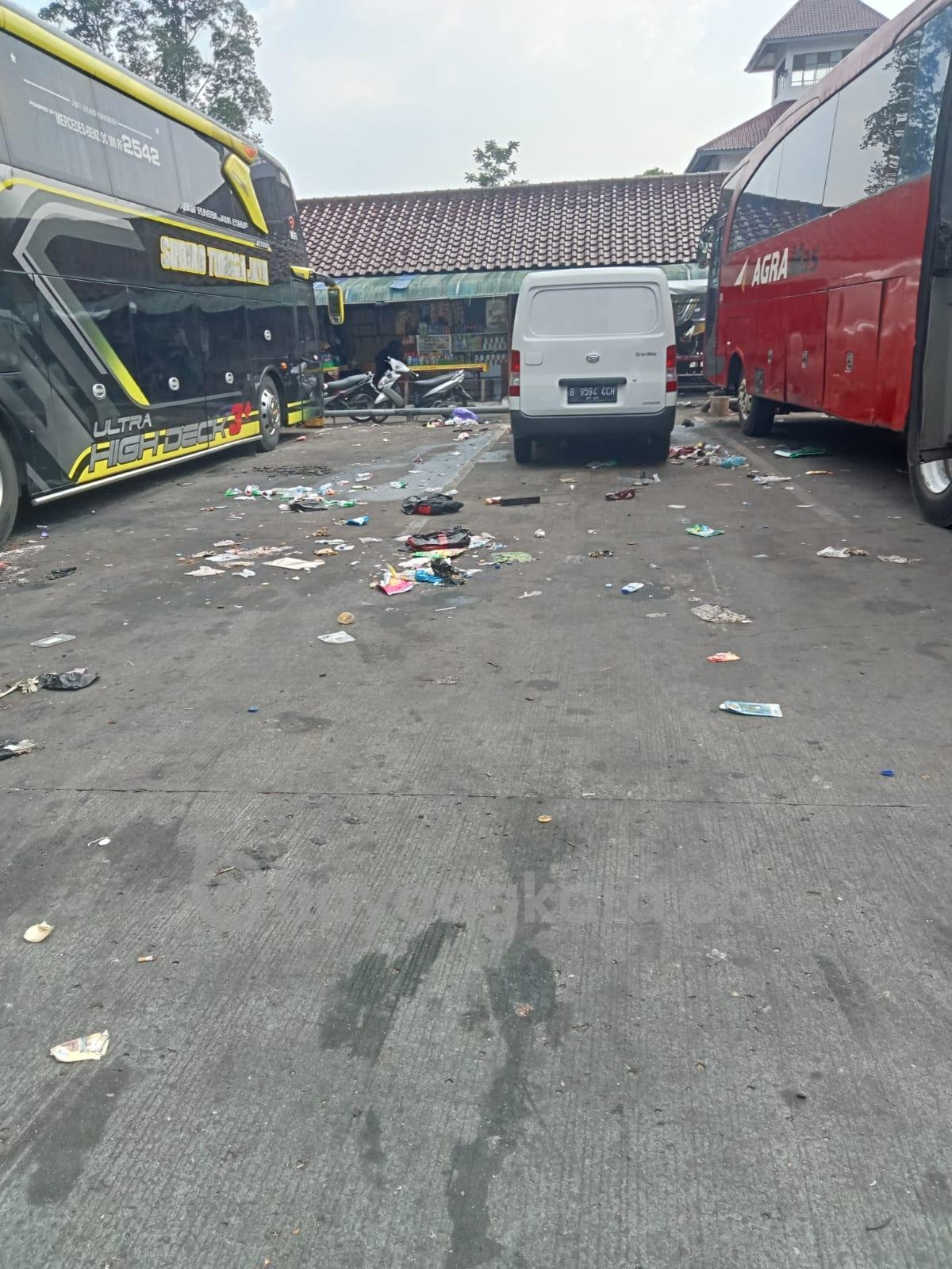 LSM KCBI Soroti Anggaran Perawatan Terminal Poris Plawad Diduga Tidak Perduli Kebersihan.