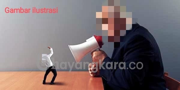 Viral, Diduga Ada Oknum BackUp Kades Indrayaman Puluhan Awak Media Sesalkan Arogansi Kades Yang Baru Menjabat Beberapa Bulan. 