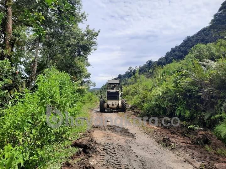 Ruas Jalan Batugajah-Pakpakbharat Diperbaiki Atas Usulan Proposal Bupati Humbahas Kepada Gubsu