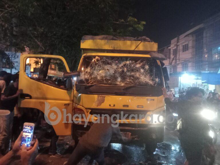 Kecelakaan Maut!! Truk Tabrak Sejumlah Kendaraan, Satu Korban Tewas Dan Beberapa Luka Di TKP.