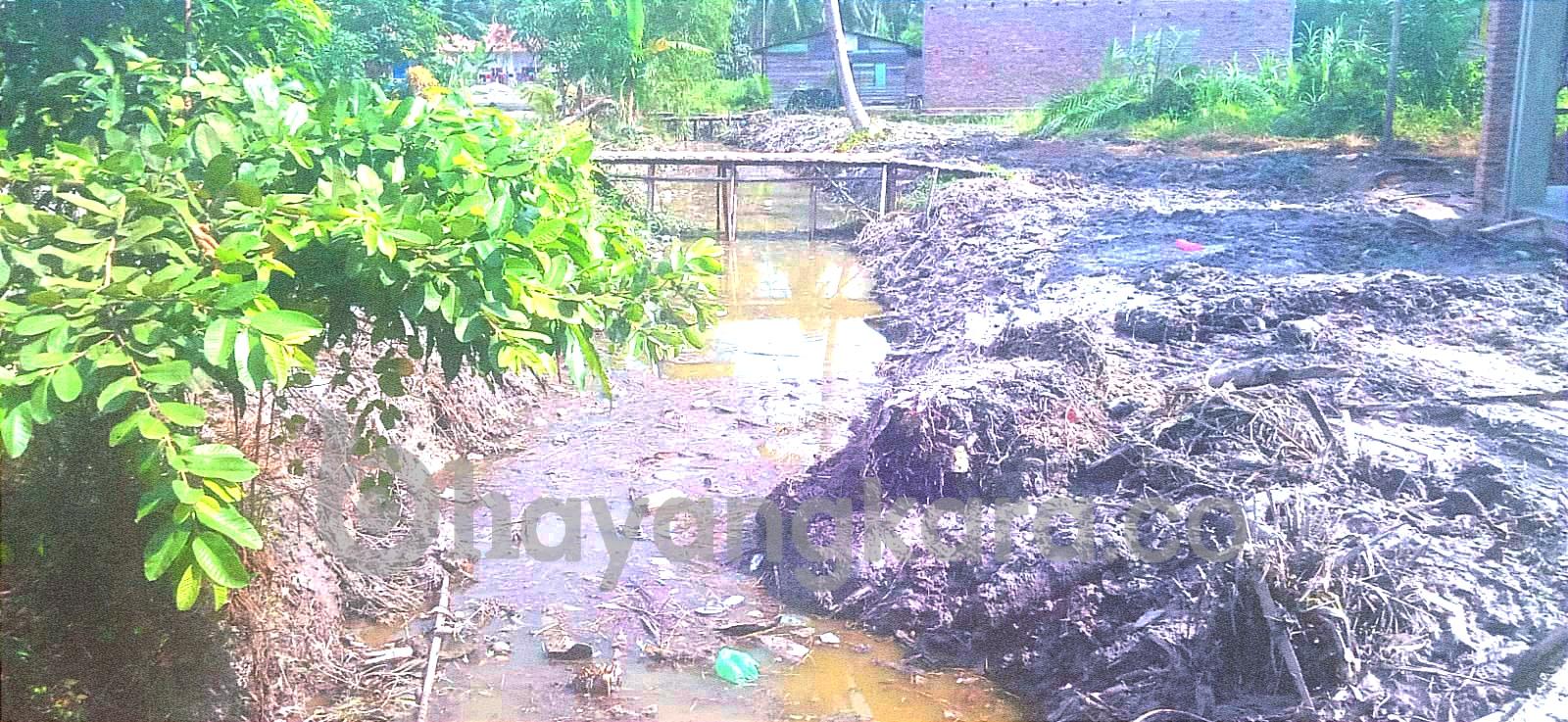 Anggaran Pantastis,Pekerjaan Miris!! Normalisasi Parit Desa Mekar Laras Kecamatan Nibung Hangus Perlu Ditinjau Ulang.