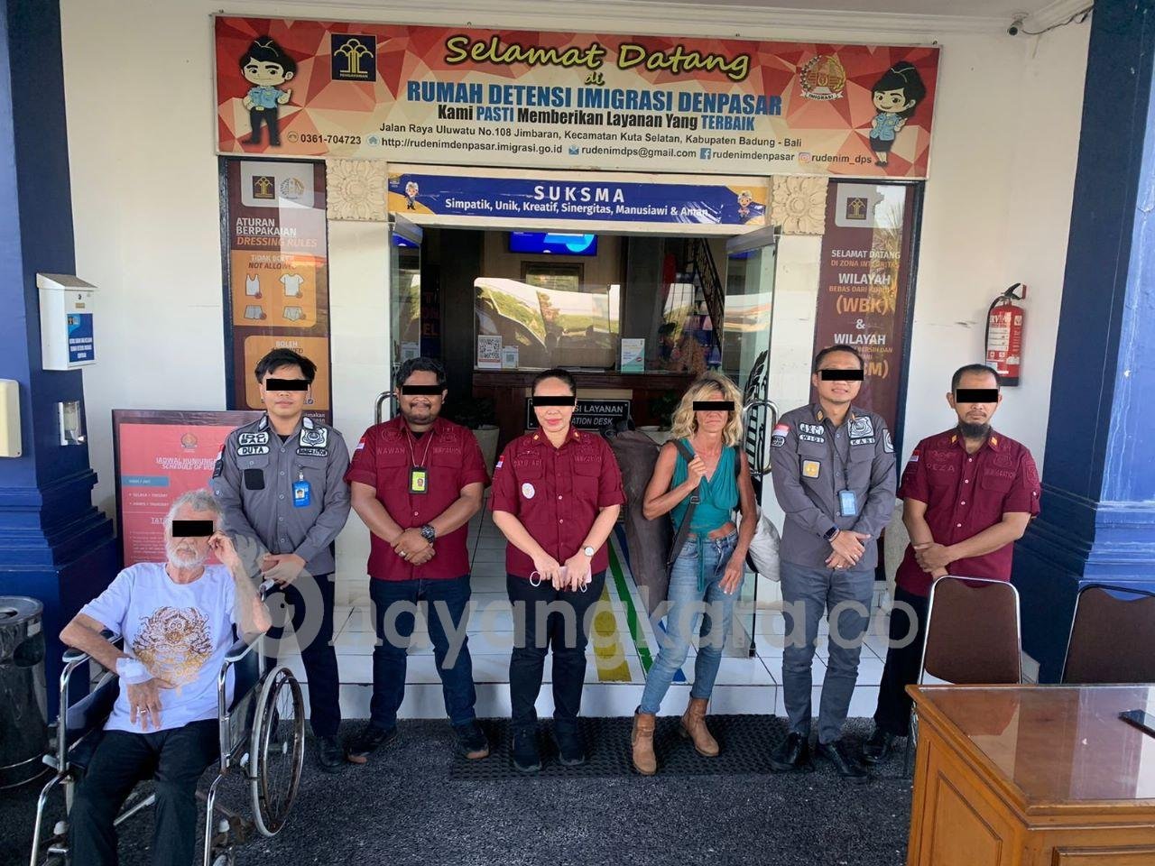 Rumah Detensi Imigrasi Denpasar Deportasi WN Prancis serta WN Spanyol Karena Menempati Rumah Warga Tanpa Izin.  