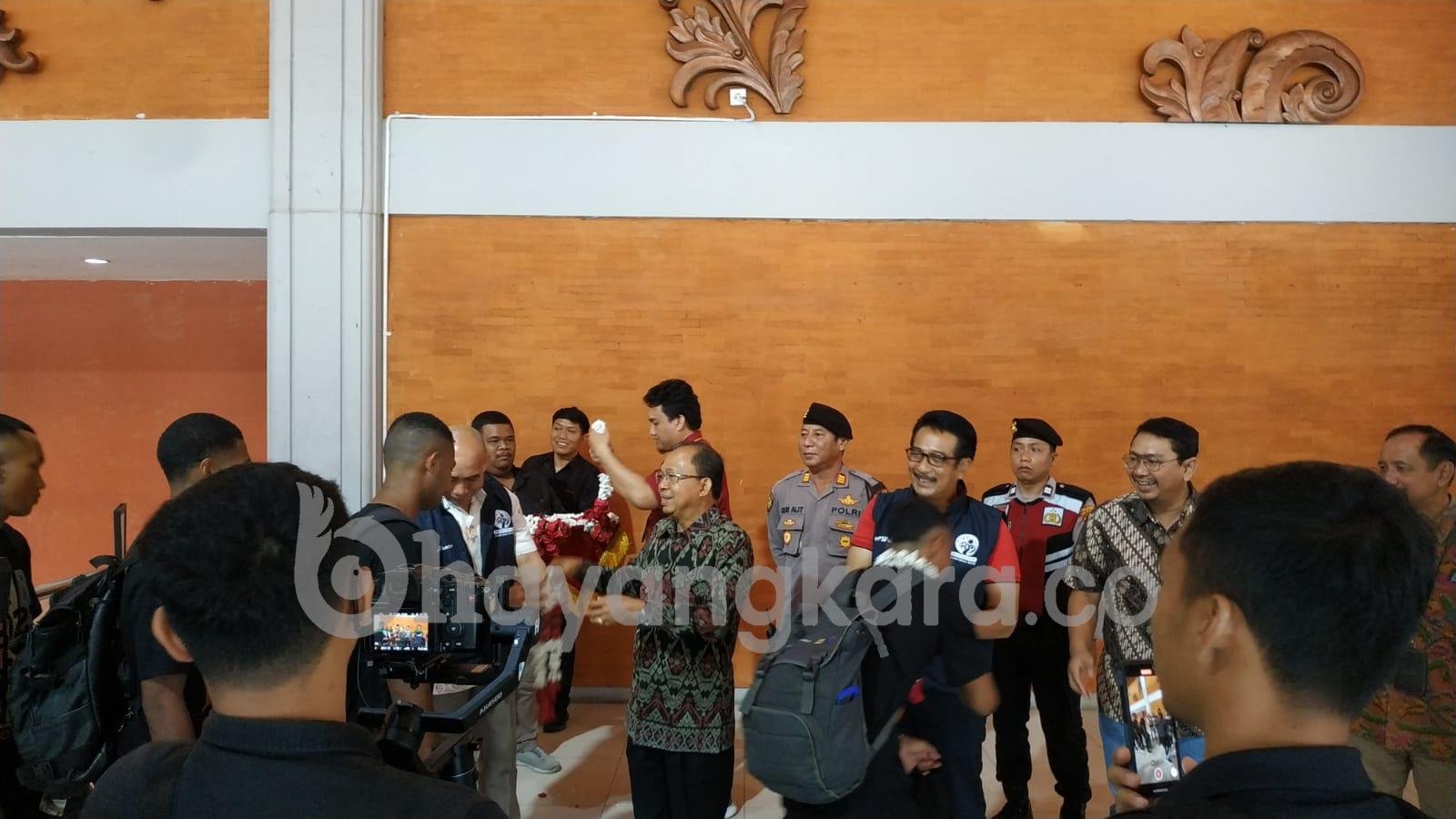 Polres Bandara Ngurah Rai Siapkan Pengamanan Kedatangan Team Sepak Bola Peserta U-20 IYC 2023.
