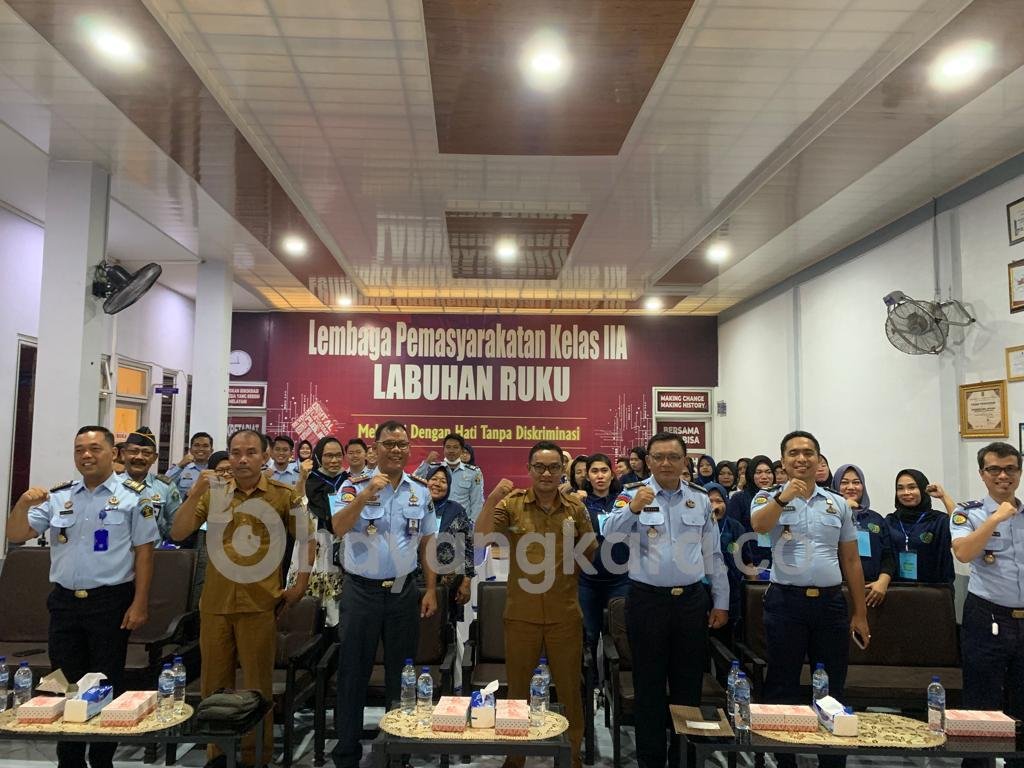 Bekali Warga Binaan Keterampilan, Lapas Kelas II A Labuhan Ruku Gelar Pembukaan Pelatihan Keterampilan Tenun Songket.