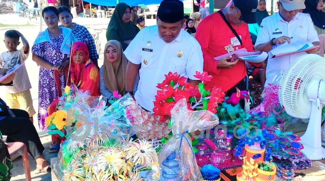 Memeriahkan HUT RI Ke-78 tahun, Desa Bandar Rahmat Kecamatan Tanjung Tiram Adakan Lomba Kreasi. 