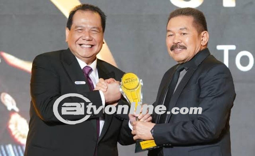 Jaksa RI Raih Penghargaan Tokoh masyarakat Edward Restorative Justice Dari Detikcom Awards 2023.