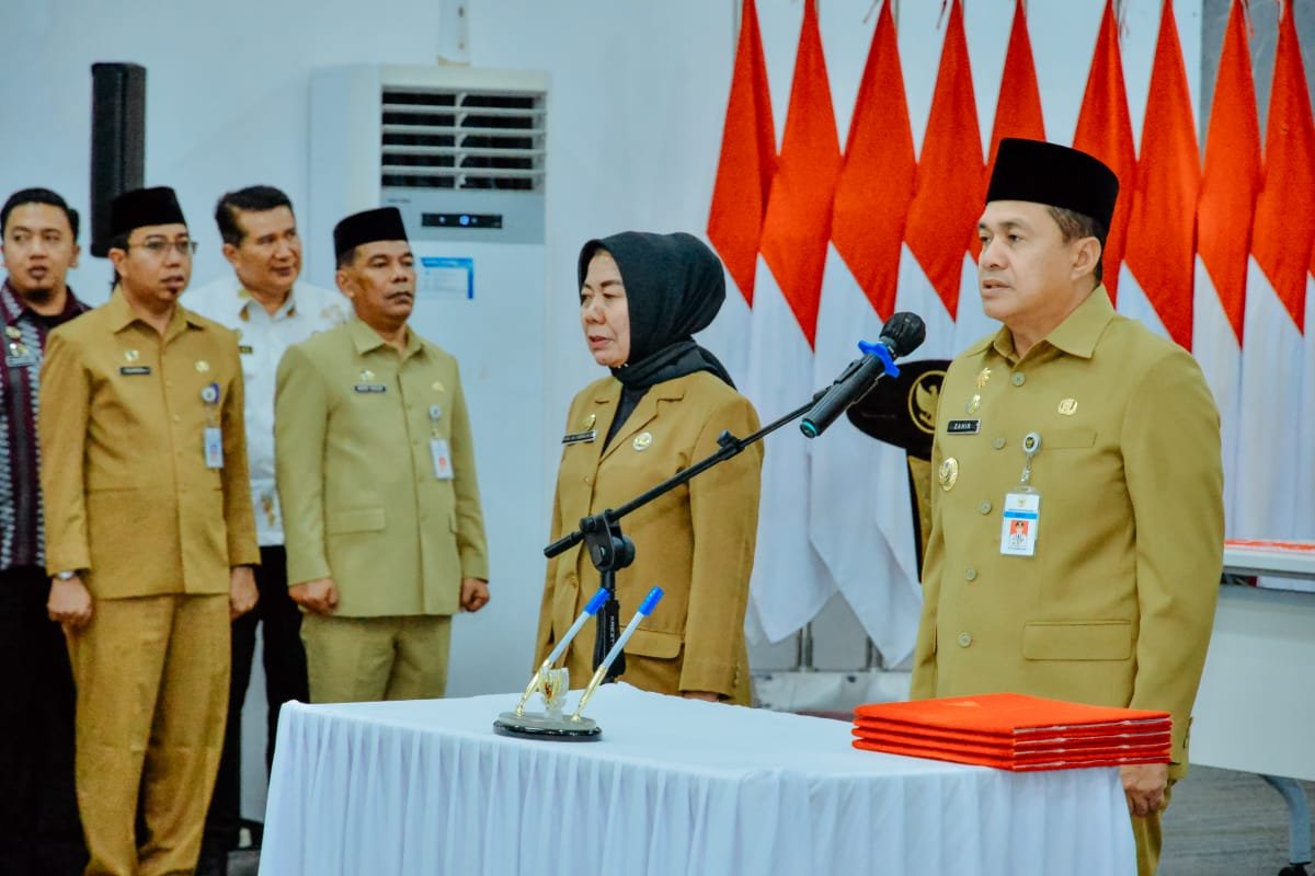 Tingkatkan Pelayanan Pemerintahan, Bupati Zahir Lantik 39 Pejabat Eselon II, III dan IV