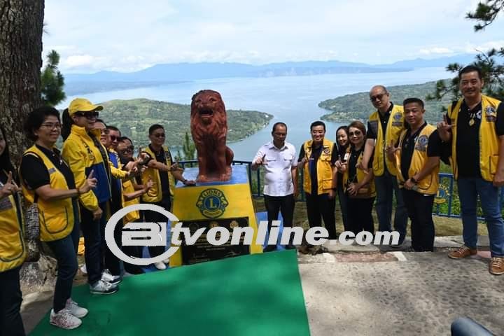 Monumen Lions di Bangun Di Wisata Sipinsur Humbahas