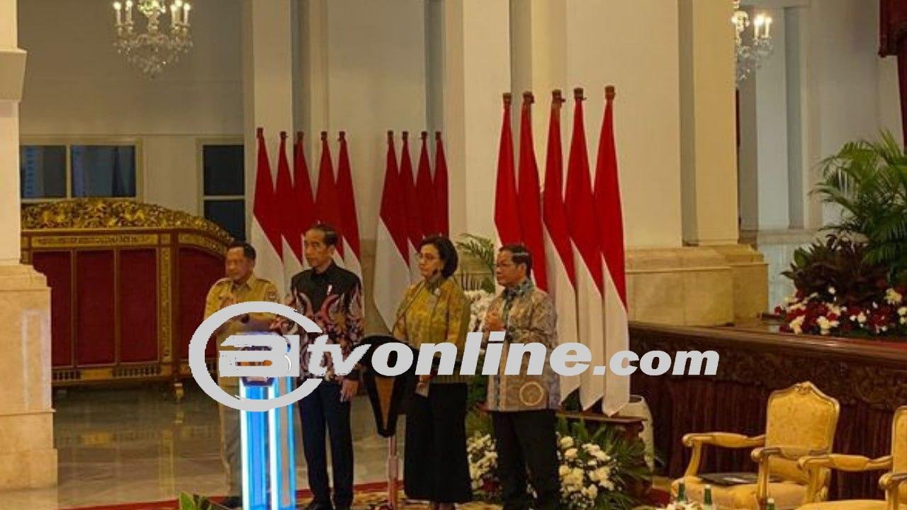 Momen !Presiden Jokowi Serahkan Digital DIPA dan Buku Daftar Alokasi TKD 2024