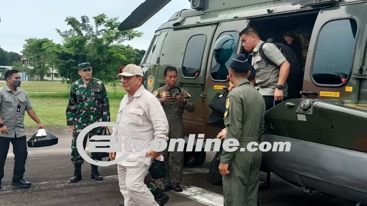 Menhan Prabowo Subianto Serahkan Delapan Helikopter Angkut Berat H225M ke TNI