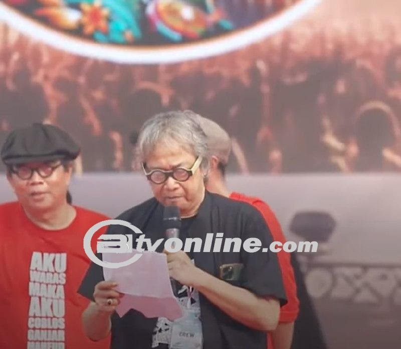 Kejam ! Butet Sindir Presiden  Jokowi  Lukai Banteng dan Selalu Buntuti Ganjar