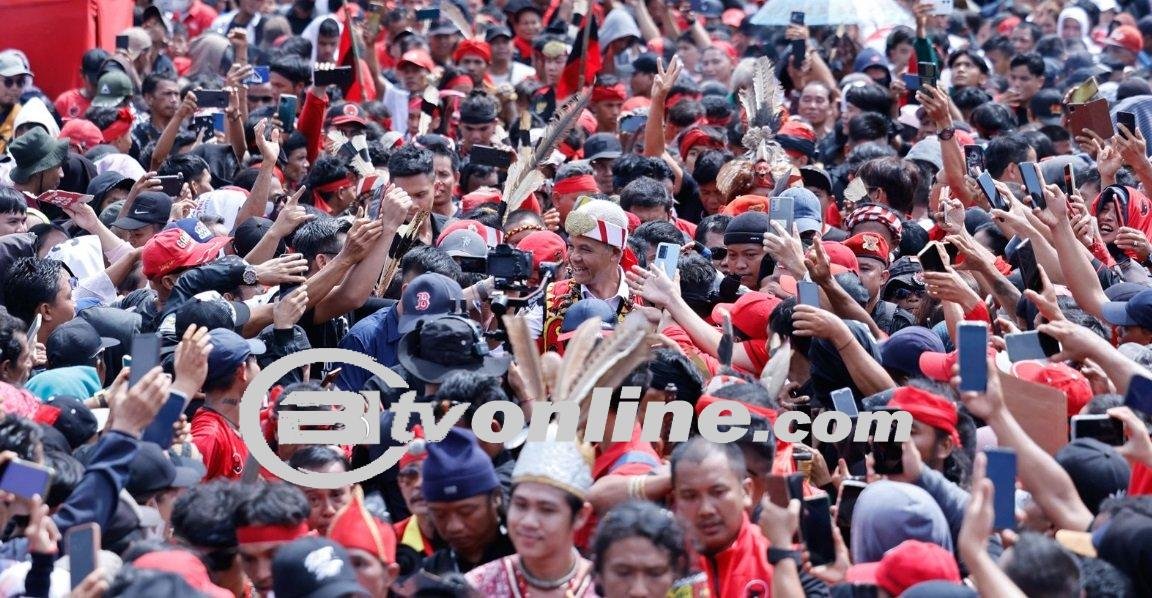 Kunjungi Kalbar Ganjar Janji Bikin Infrastruktur demi Petani dan Pekebun