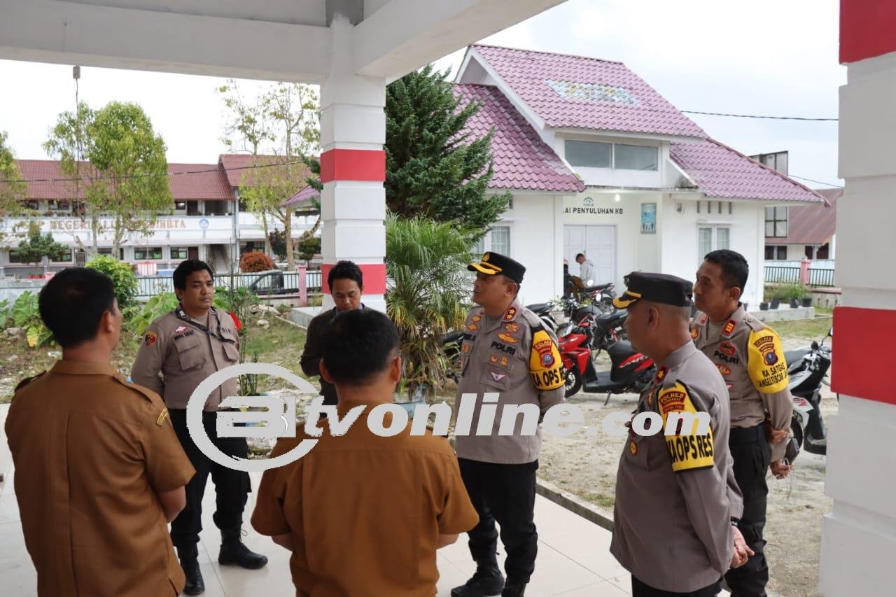 AKBP Hary Ardianto Monitoring Langsung Rapat Pleno Rekapitulasi Surat Suara di Tingkat PPK