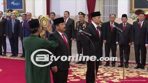 Jokowi Resmi Lantik Hadi Tjahjanto Jadi Menko Polhukam dan AHY sebagai Menteri ATR