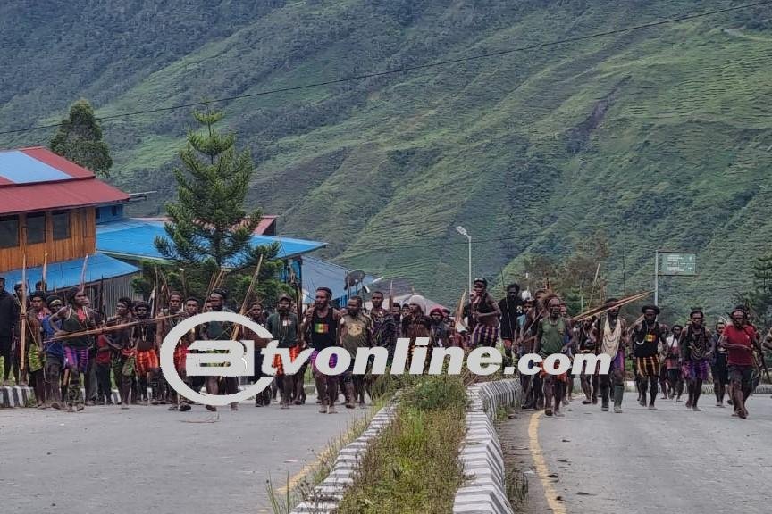 Bentrokan Antar Pendukung Caleg di Puncak Jaya Papua Sebabkan 62 Orang Terluka