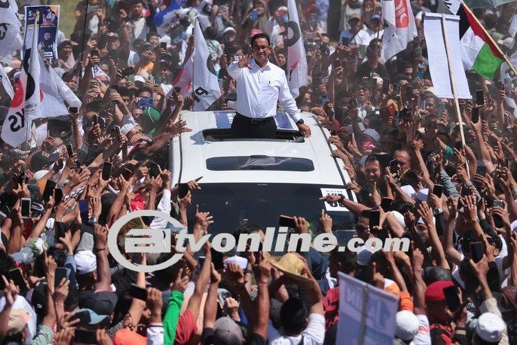 Kampanye Penutup AMIN di JIS Memukau Ribuan Pendukung