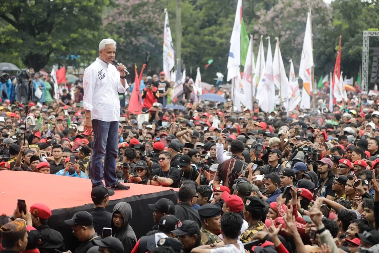 Ganjar Pranowo Kampanye Akbar di Banyuwangi, Singgung UMKM hingga Etika