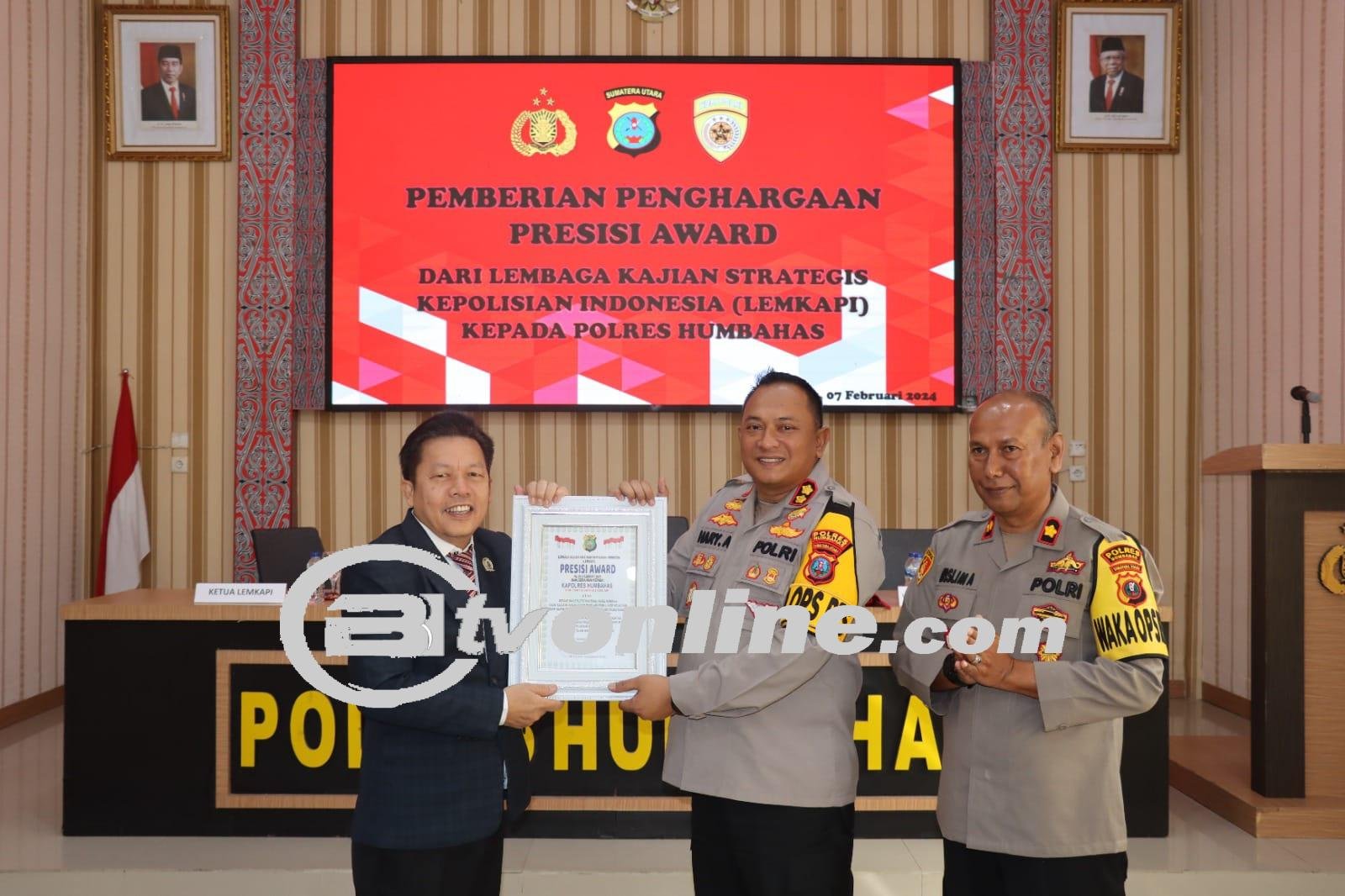 Kapolres Humbahas Terima Penganugrahan Penghargaan Dari LEMKAPI