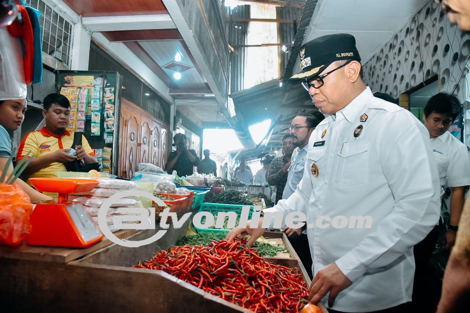 Jelang Ramadhan, Pj. Bupati Batu Bara Tinjau Pasar