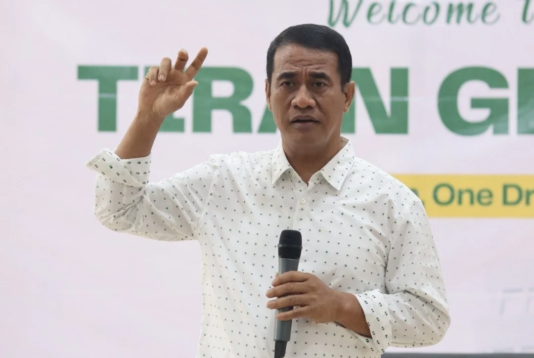 Mentan Putuskan Ganti Kartu Tani dengan KTP untuk Pembelian Pupuk