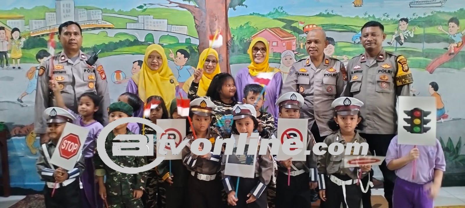 Polisi Sahabat Anak, Polsek Metro Menteng berikan Edukasi Kepada Anak – Anak Paud