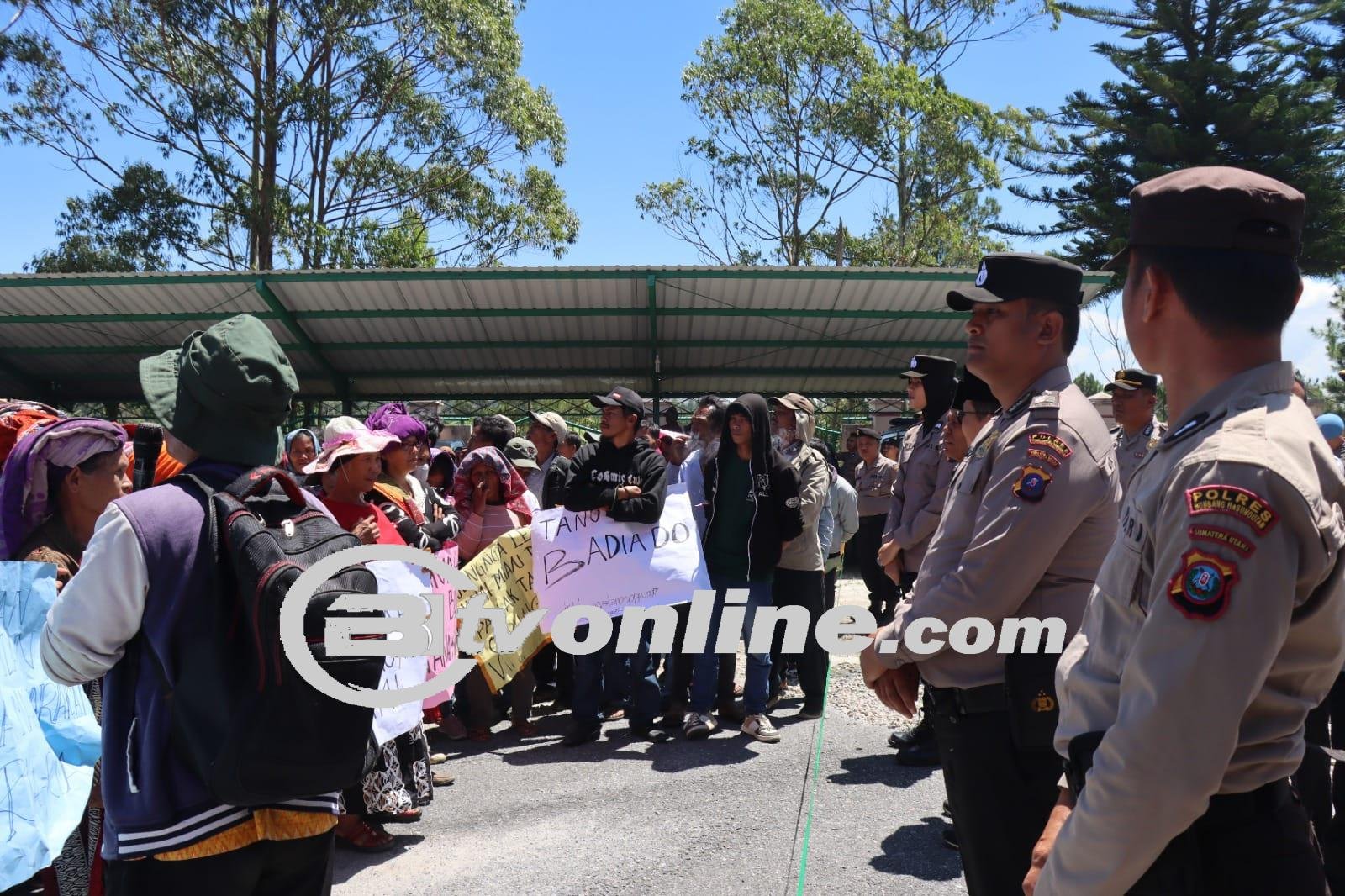 Polres Humbahas berhasil Amankan Aksi Unjuk Rasa Lembaga Adat Siria-ria