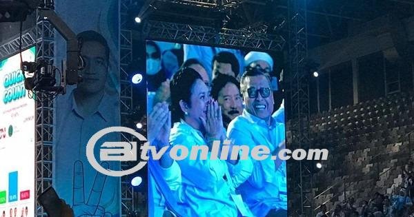 Pendukung Riuh Prabowo Sapa Titiek Soeharto di Pidato Istora