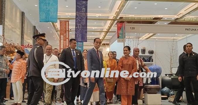 Presiden Jokowi dan Ibu Iriana Meninjau Inacraft 2024, Mempromosikan Kerajinan Tangan Indonesia